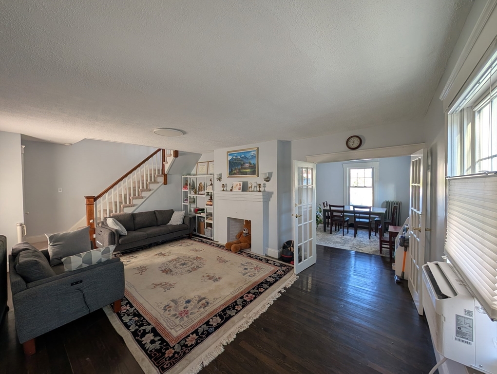 Click for 74 Marston St, Medford, MA slideshow Click for 74 Marston St, Medford, MA slideshow