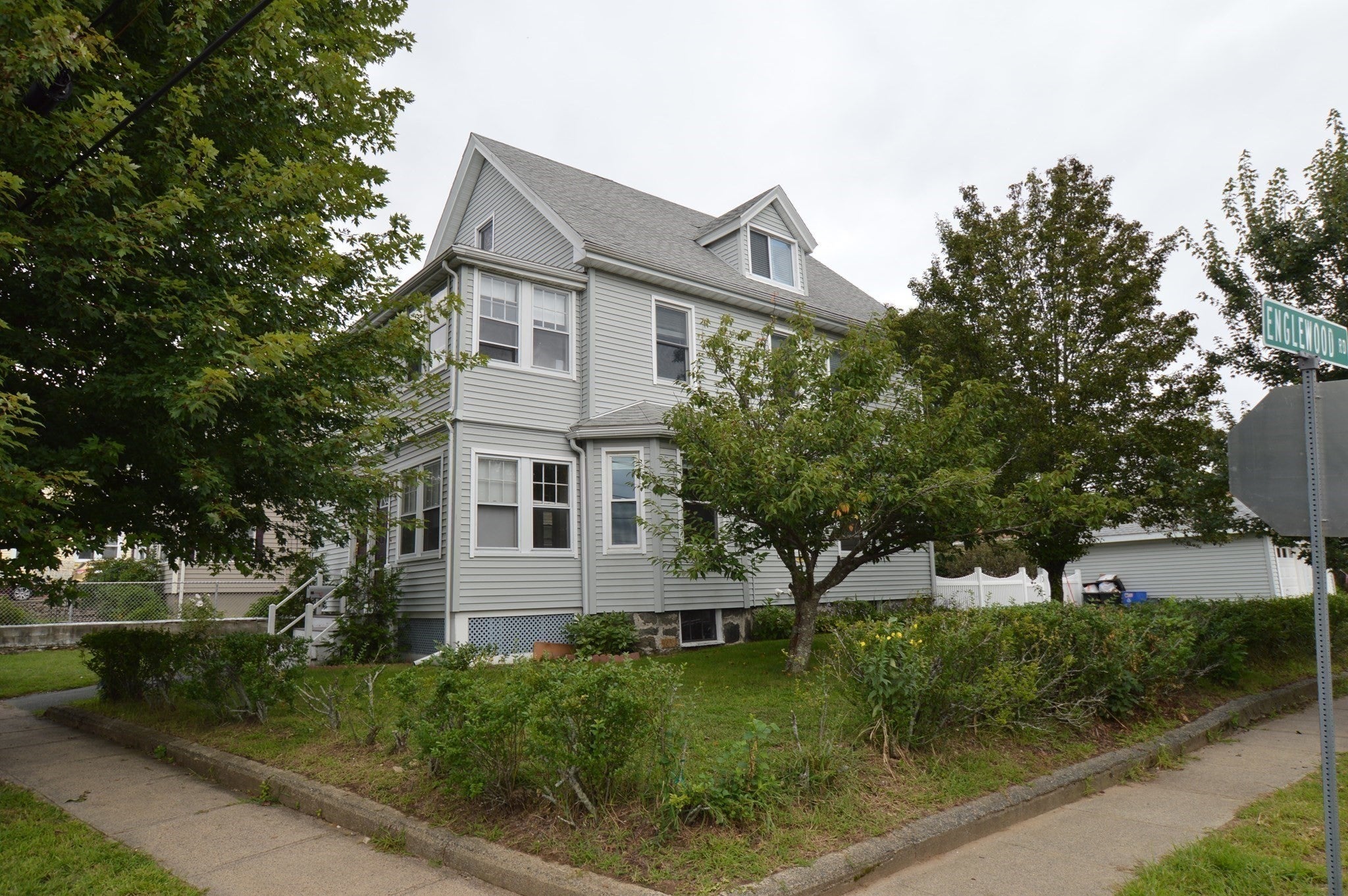 29 Walsh Ave #2, Peabody, MA Photo #2