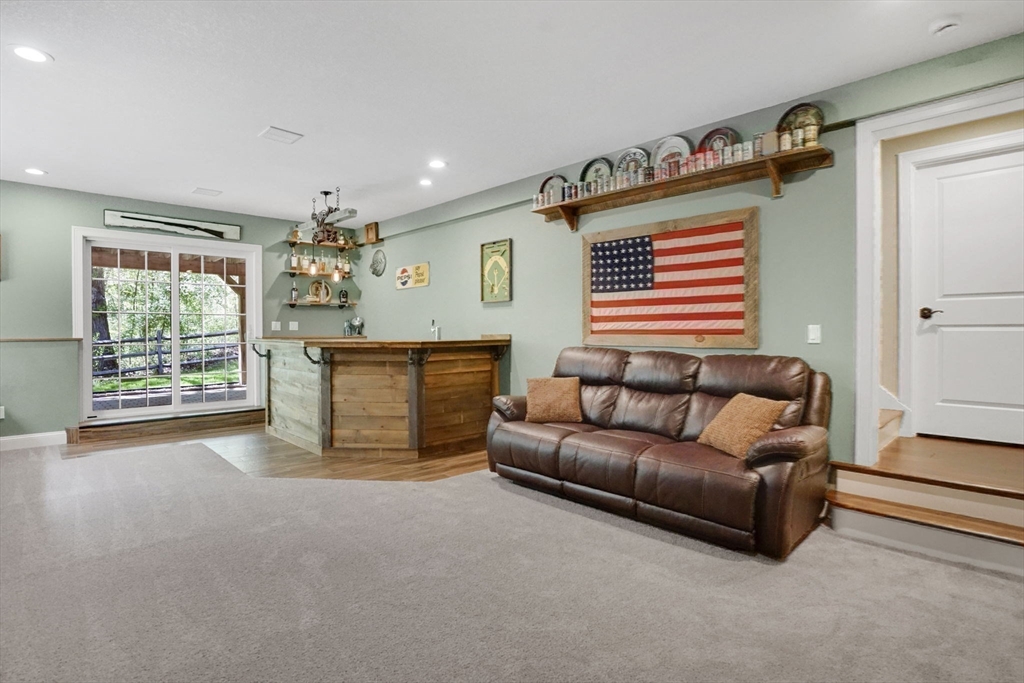 109 Booth St, Ludlow, MA Photo #28