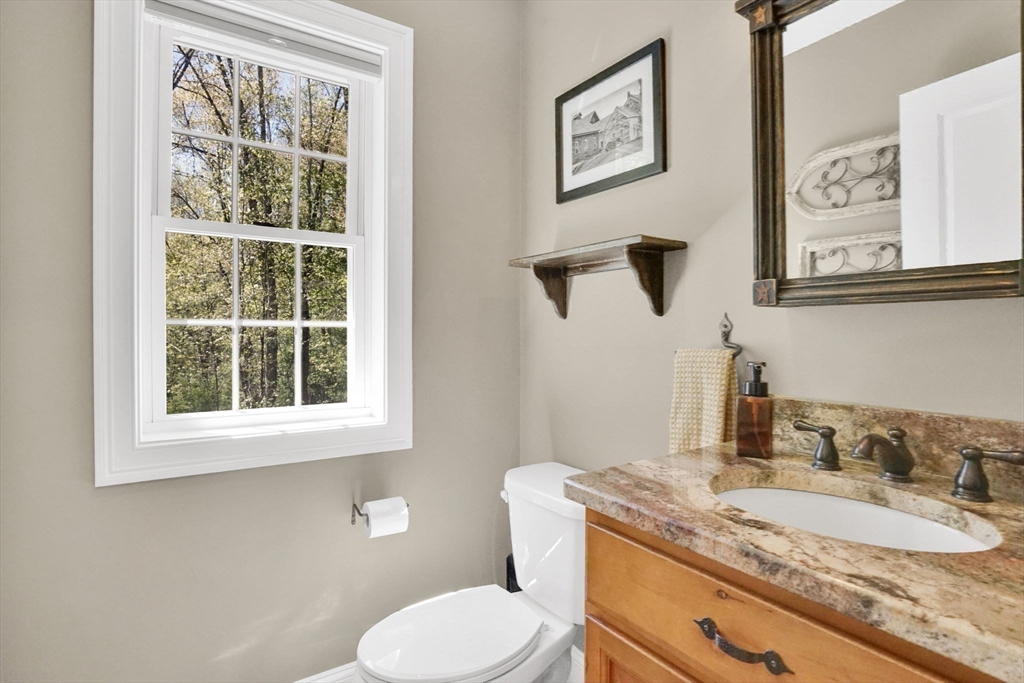 109 Booth St, Ludlow, MA Photo #26