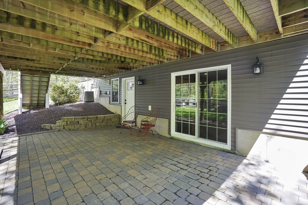 109 Booth St, Ludlow, MA Photo #37
