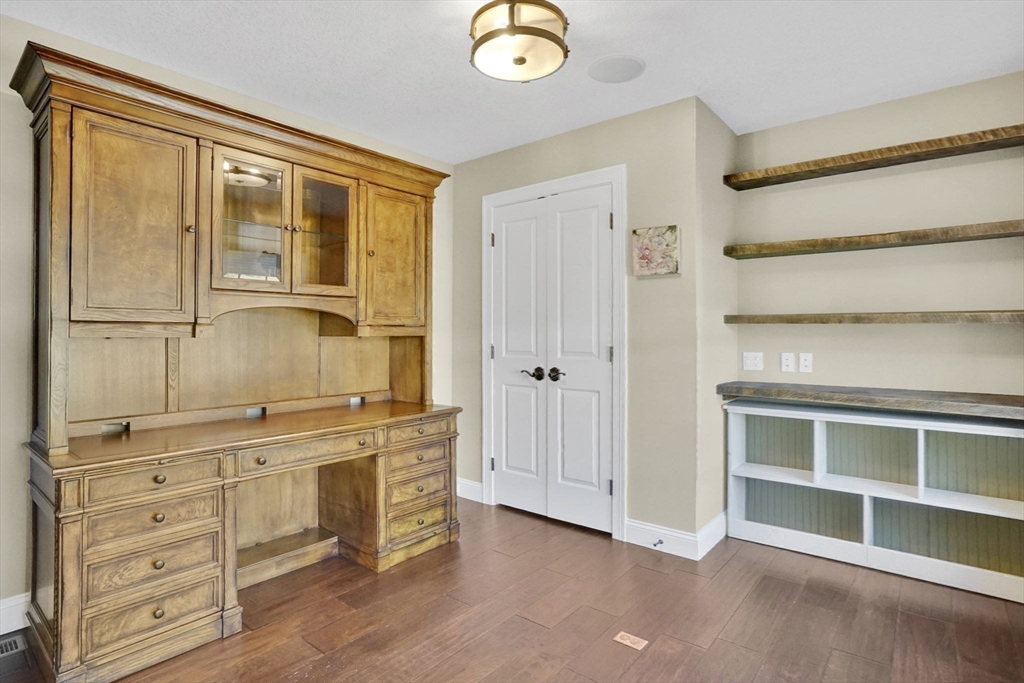 109 Booth St, Ludlow, MA Photo #17