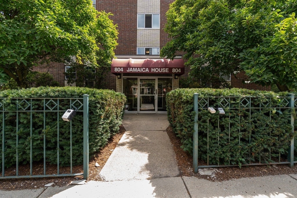 804 Centre Street #8, Boston, MA, 804 Centre Street #8, Boston, MA Photo #17