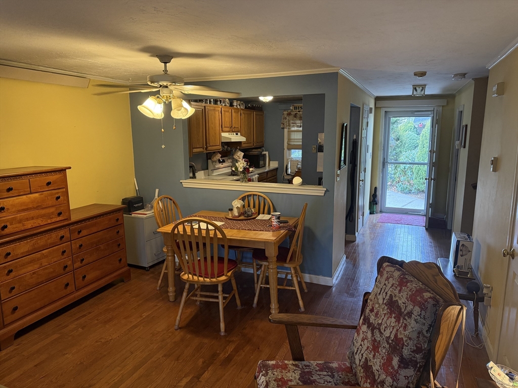 335 East Washington 38