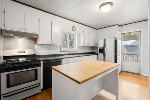 Photo of 9-11 Cross St #9, Quincy, MA 02169 (MLS # 73489600)