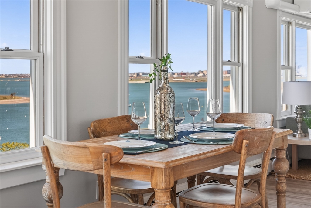 51 Harbor View Ave PH3