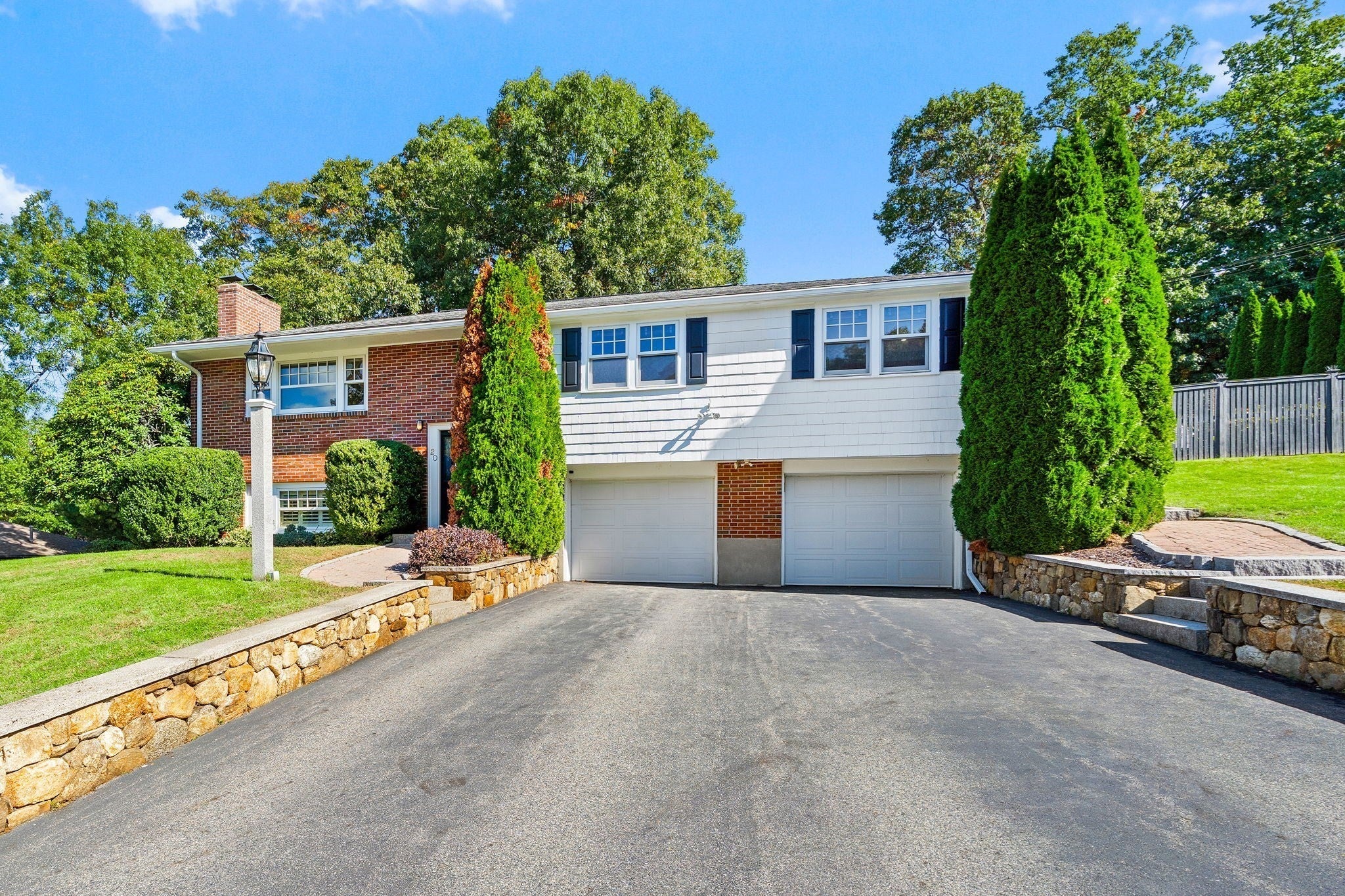 20 Woodchester Cir, Waltham, MA, 20 Woodchester Cir, Waltham, MA Photo #2