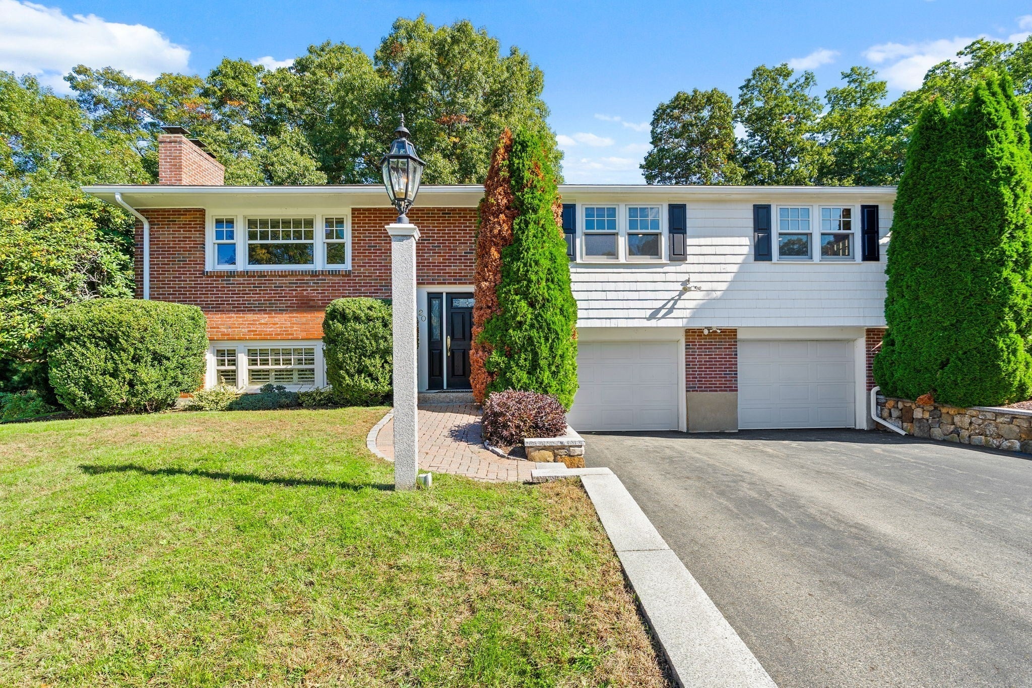 Photo of 20 Woodchester Cir, Waltham, MA
