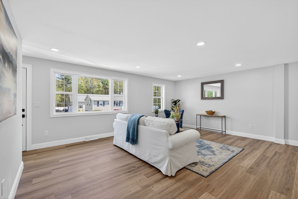198 Dunbar St, Taunton, MA Photo #8