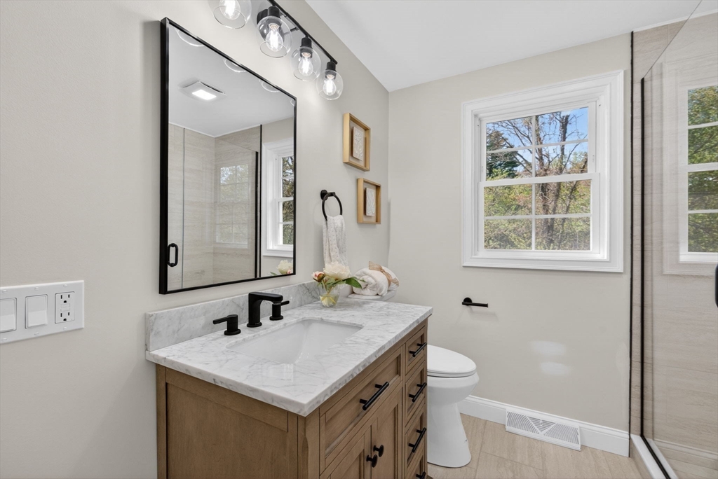 198 Dunbar St, Taunton, MA Photo #21