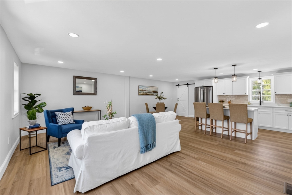 198 Dunbar St, Taunton, MA Photo #7
