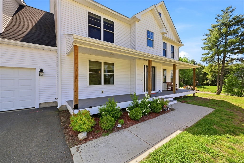 18 Woodland Ln