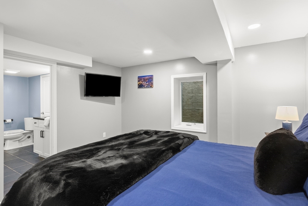 64 Pine Tree Dr, Methuen, MA Photo #28