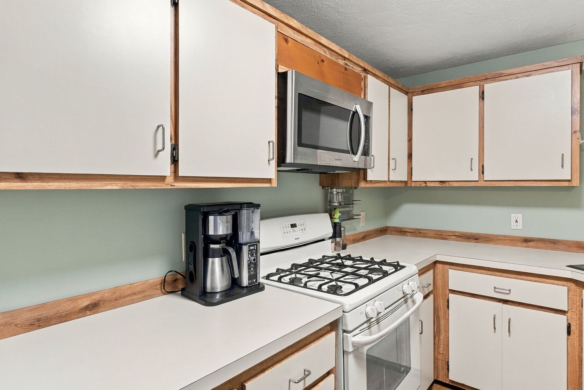10 Village Ln #10, Tyngsborough, MA Photo #8