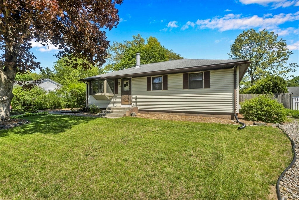 23 Beyer Dr, Easthampton, MA, 23 Beyer Dr, Easthampton, MA Photo #20