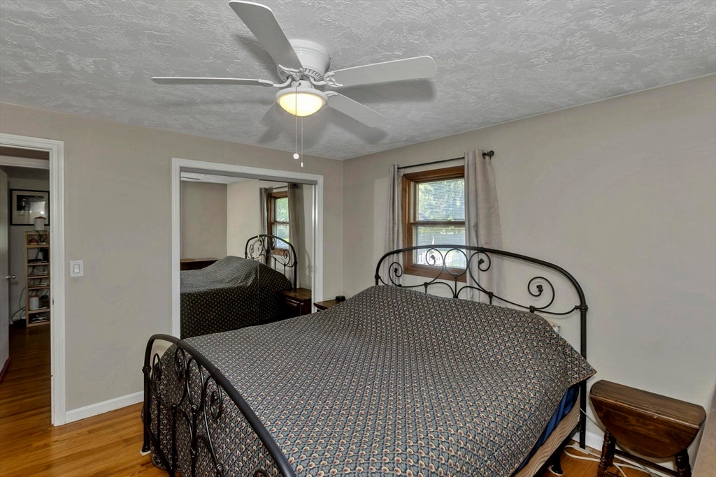 23 Beyer Dr, Easthampton, MA, 23 Beyer Dr, Easthampton, MA Photo #9