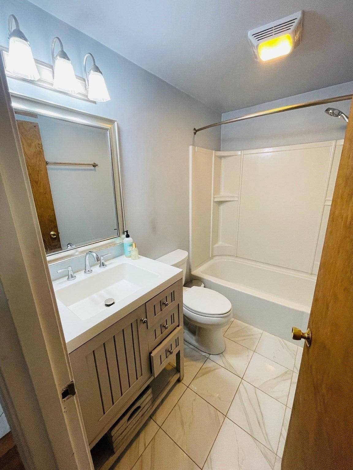 192 Grandview Ave, West Springfield, MA, 192 Grandview Ave, West Springfield, MA Photo #17