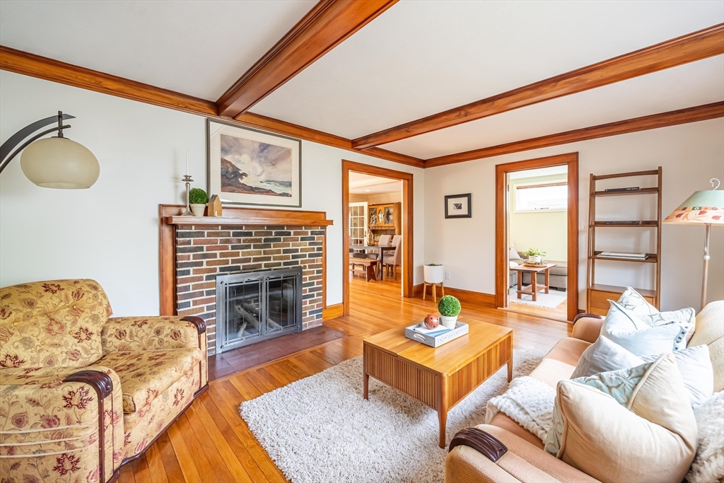 11 Hilltop Ave