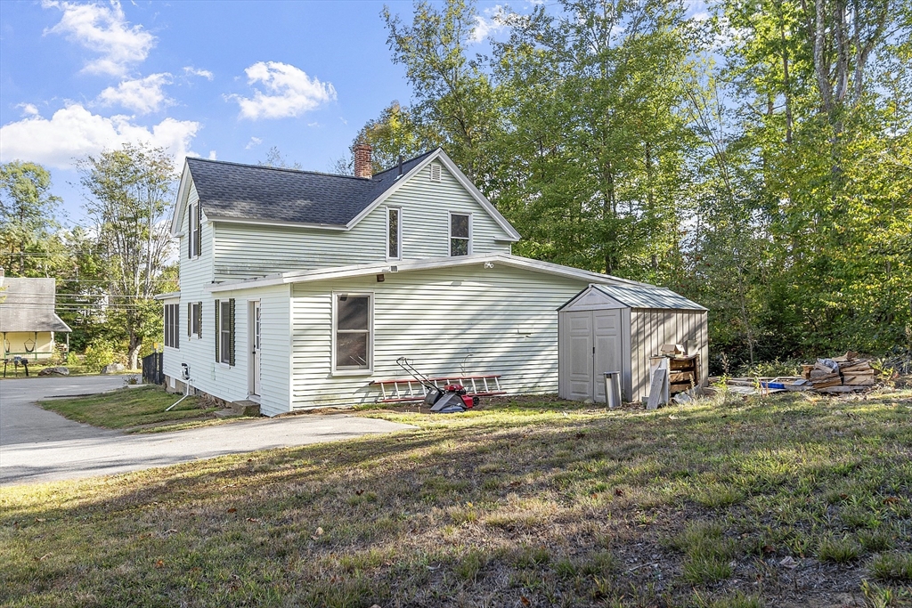 148 Center St