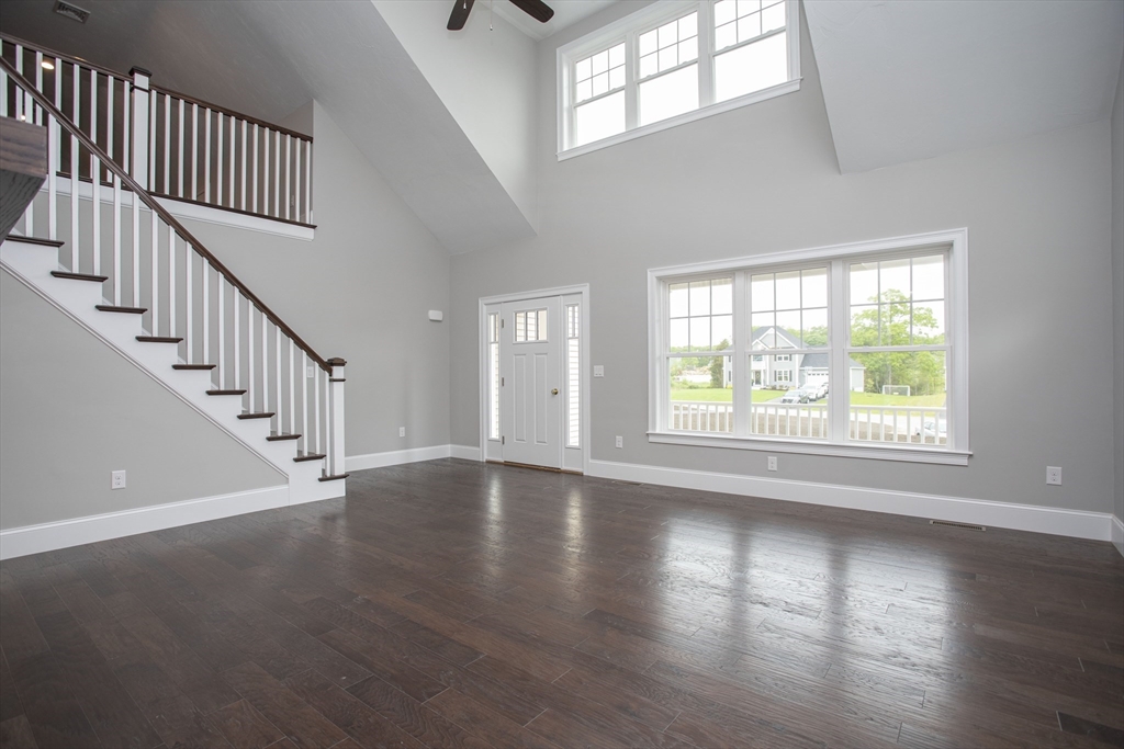 37 Metacomet Rd 37