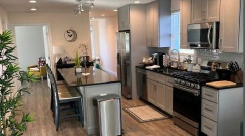 149 Pleasant St R Marblehead MA 01945