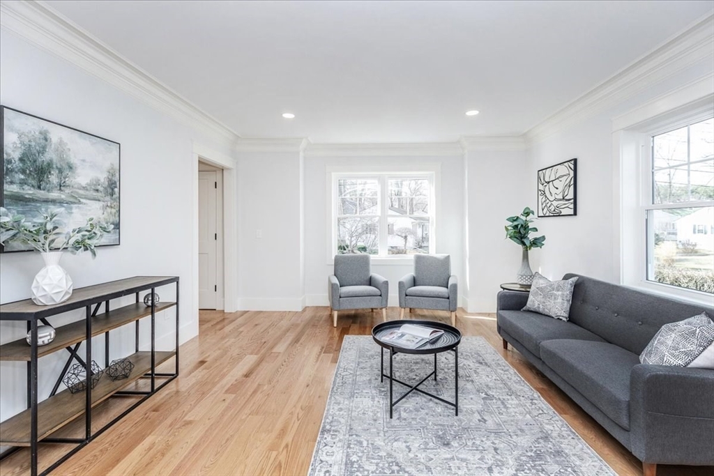 22 Forbes Ave