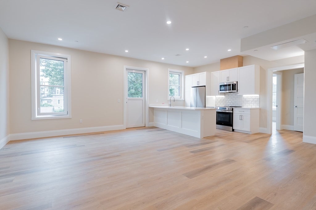 841 Columbia RD #3, Boston, MA, 841 Columbia RD #3, Boston, MA Photo #3