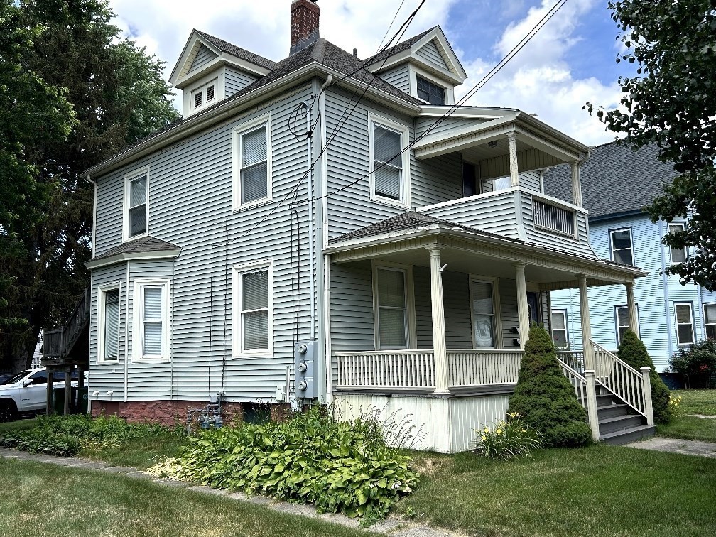 16 Lincoln St