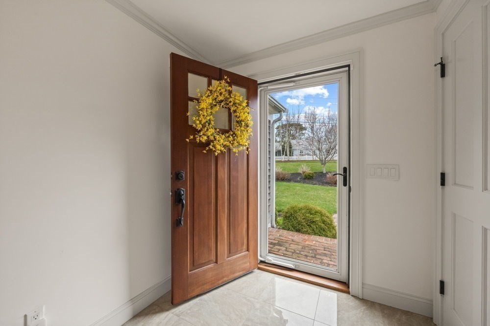 307 Riverview Dr