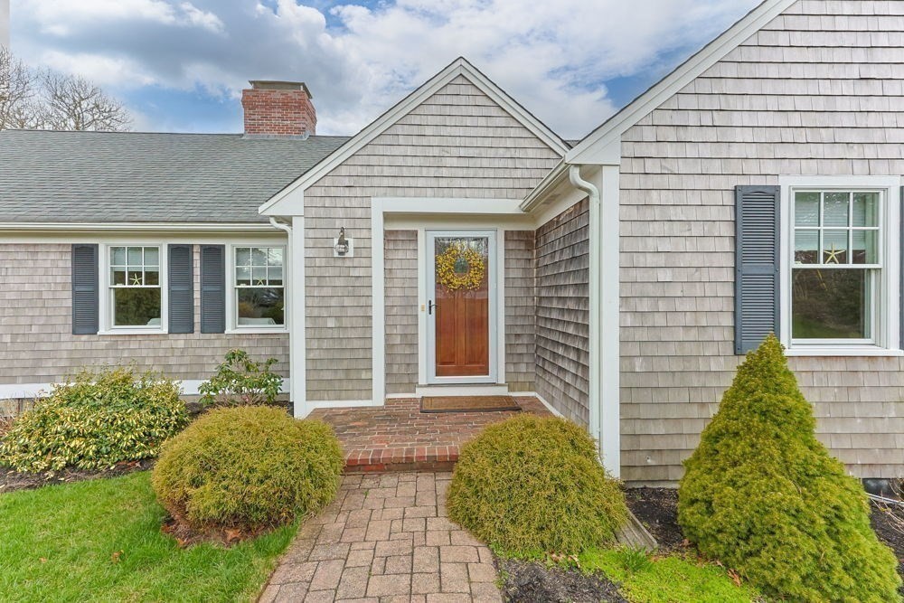 307 Riverview Dr