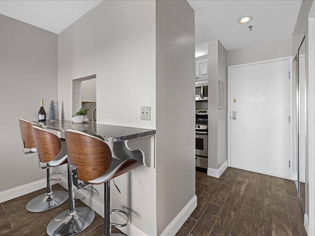 133 Commander Shea Blvd 609