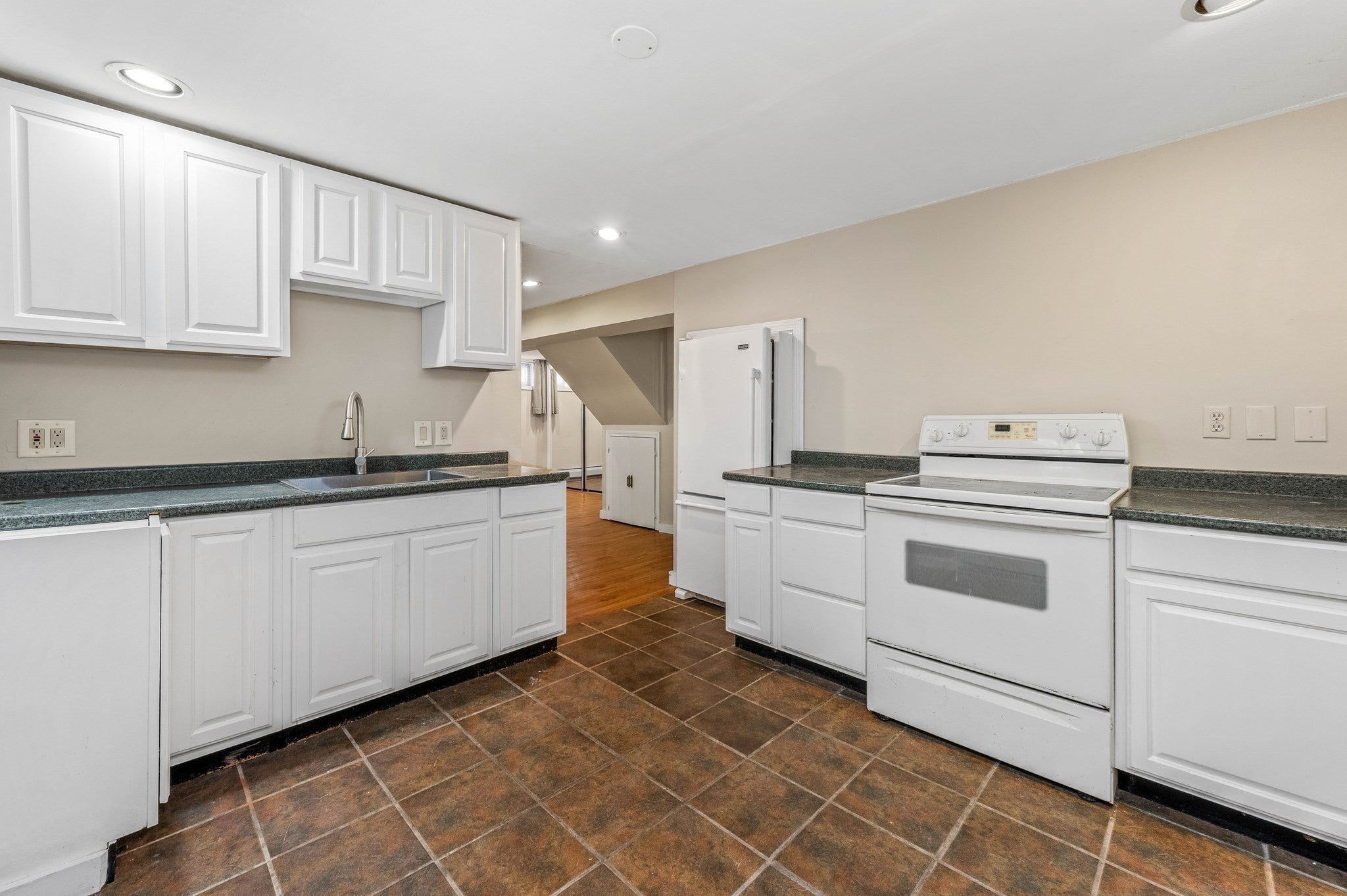 15 Bryant Rd, Boston, MA, 15 Bryant Rd, Boston, MA Photo #32