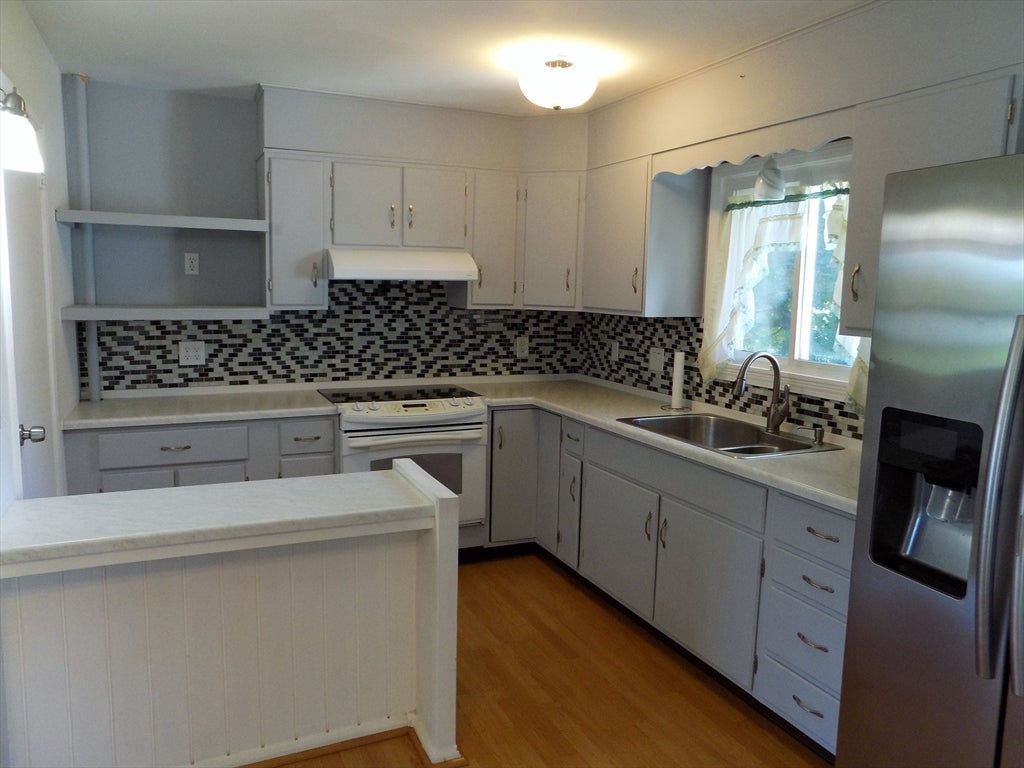 4 S Richard St, Milford, MA, 4 S Richard St, Milford, MA Photo #6