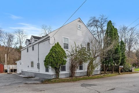 135 Cumberland Ave Attleboro MA 02703