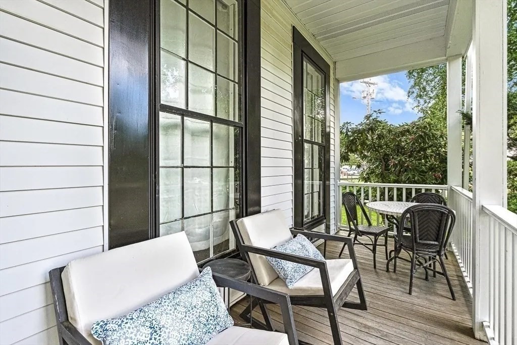 114 Cottage Street 2