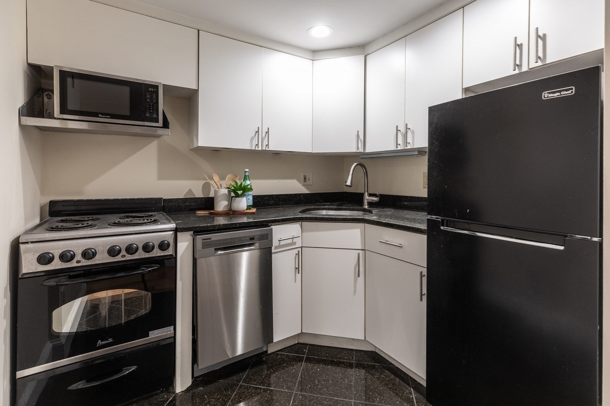 230 Commonwealth Ave, Boston, MA Photo #37
