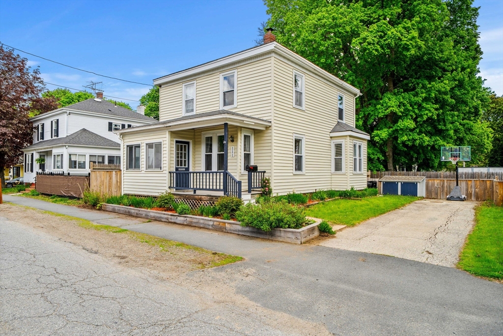 111 Linden Street, Hamilton, MA Photo #2