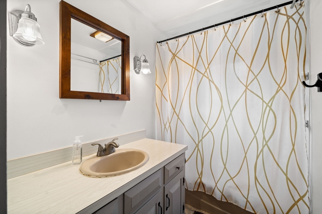 111 Linden Street, Hamilton, MA Photo #27