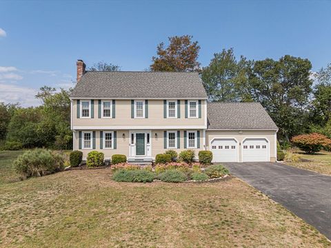 1 Fieldstone Dr Westford MA 01886