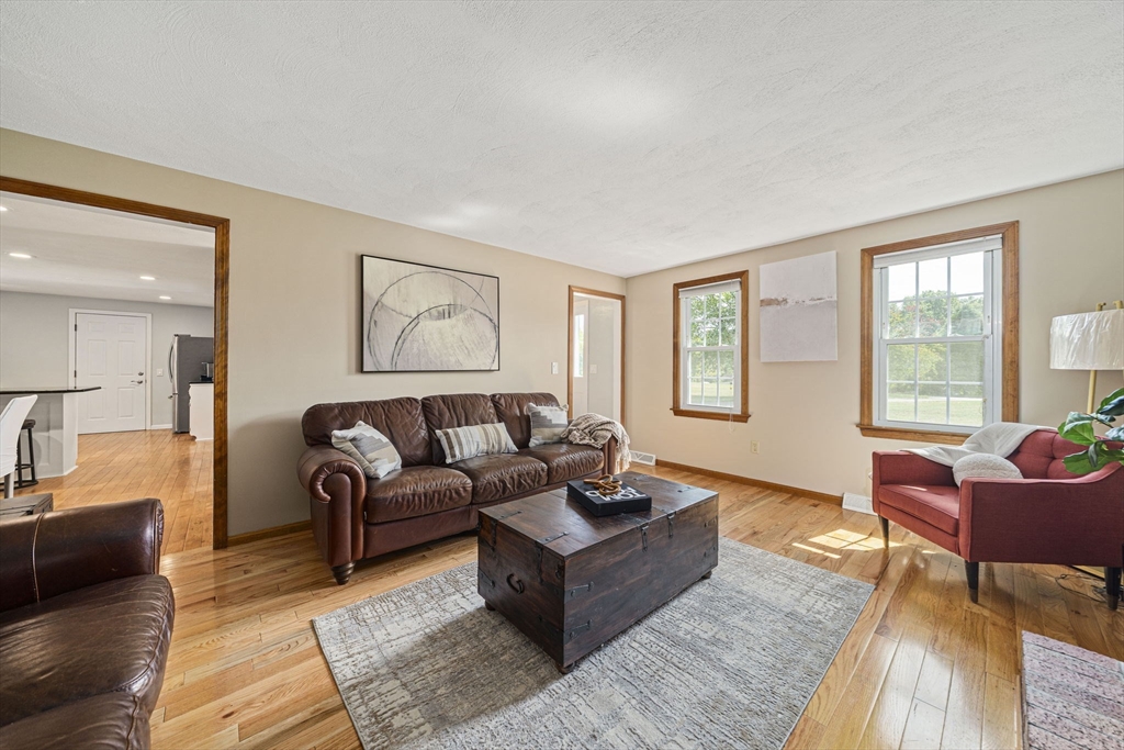 1 Fieldstone Dr