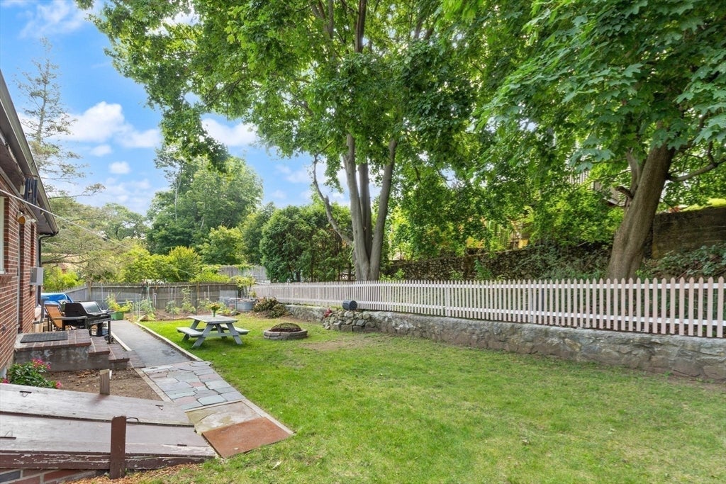 24 Taylor Rd, Lynn, MA, 24 Taylor Rd, Lynn, MA Photo #7