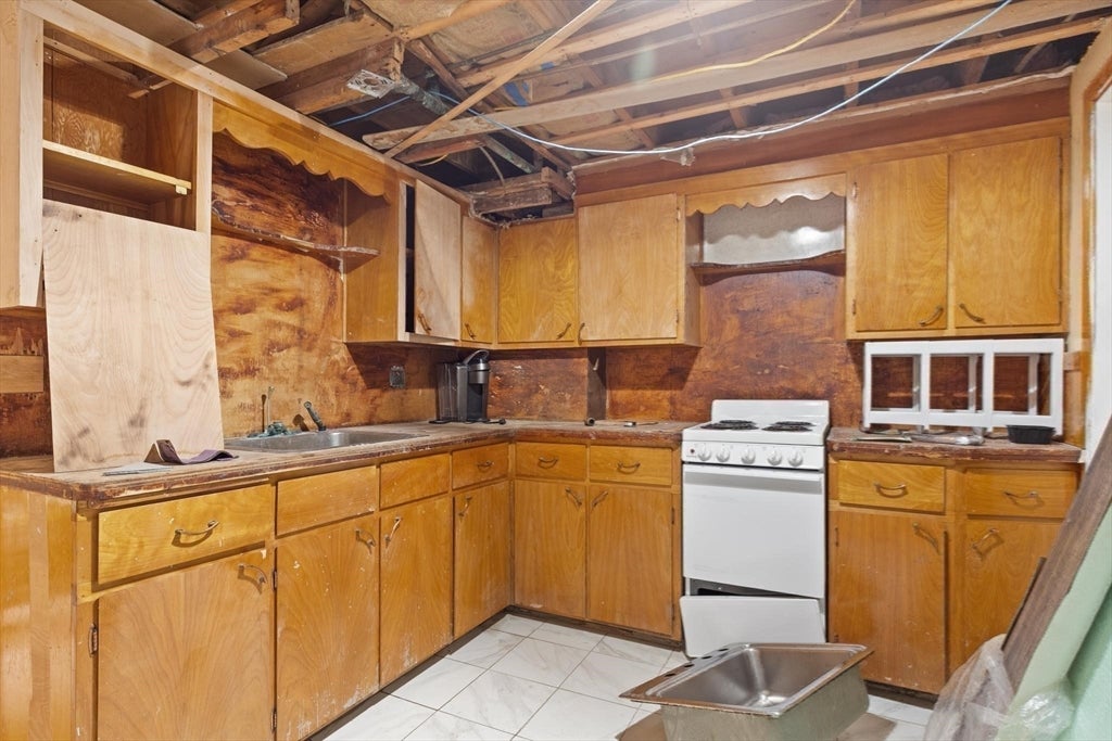 24 Taylor Rd, Lynn, MA, 24 Taylor Rd, Lynn, MA Photo #32