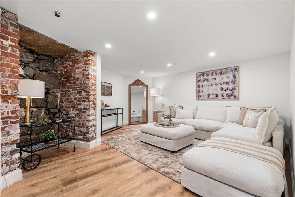 107 Federal St #1, Salem, MA, 107 Federal St #1, Salem, MA Photo #24