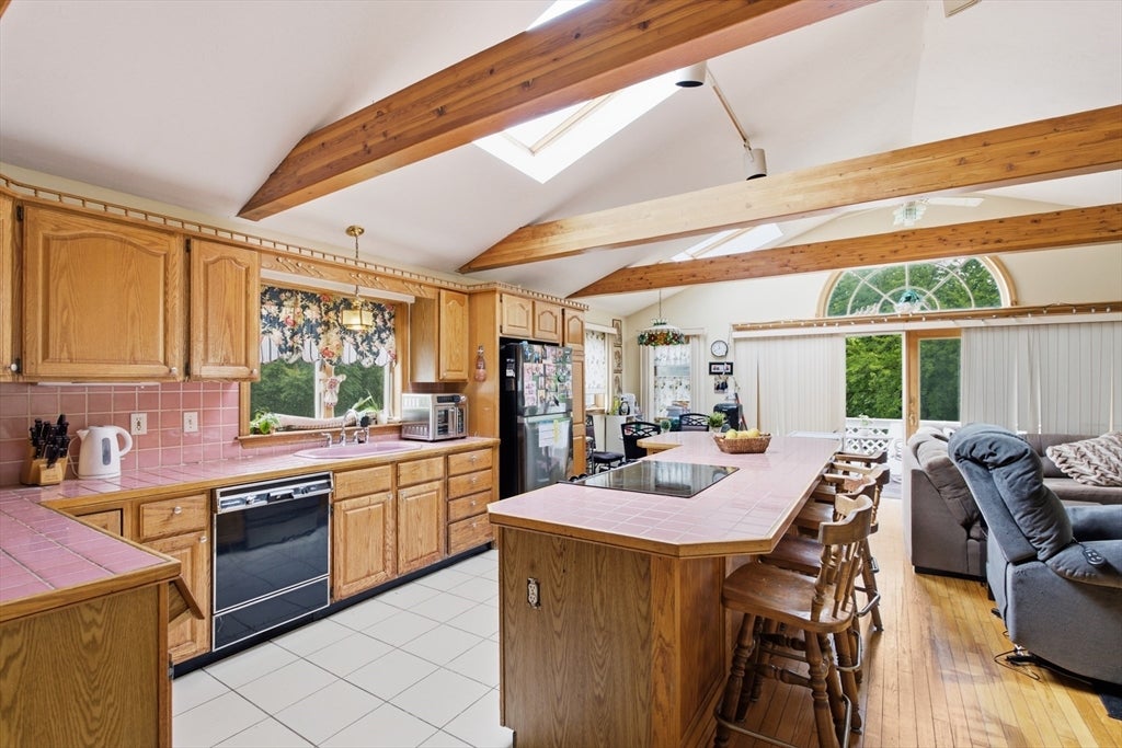 32 Brayton Rd, Boston, MA, 32 Brayton Rd, Boston, MA Photo #6