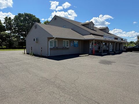 Photo of 22 West St #D, Hatfield, MA 01088 (MLS # 73542981)