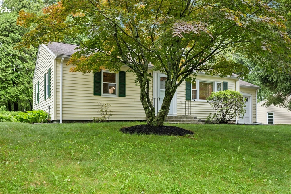 8 Oakwood St