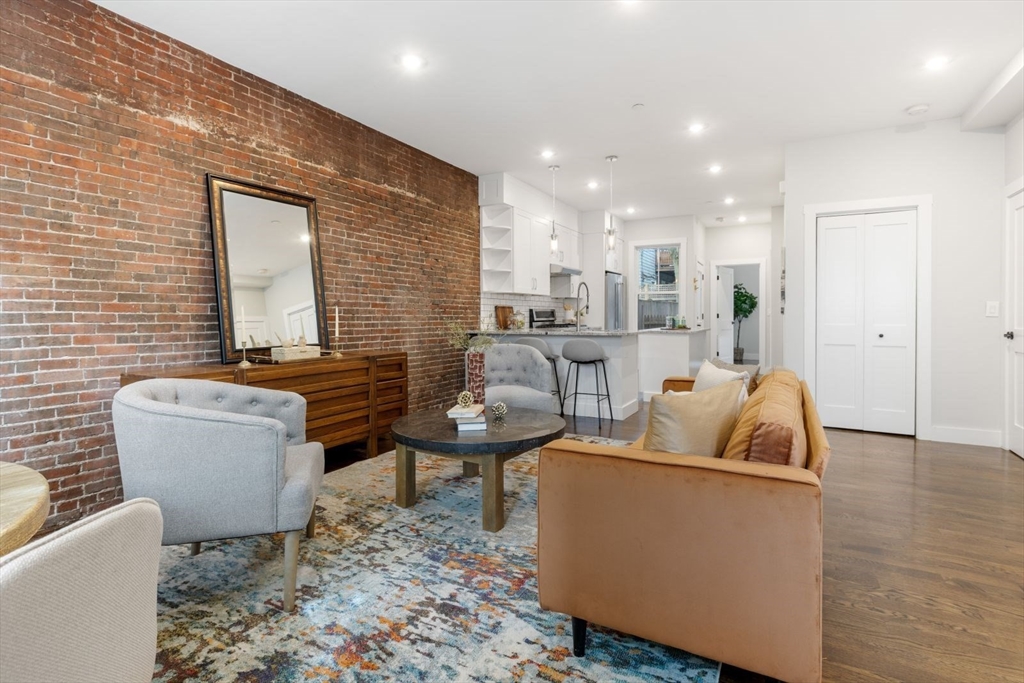 62-64 Elm St 1