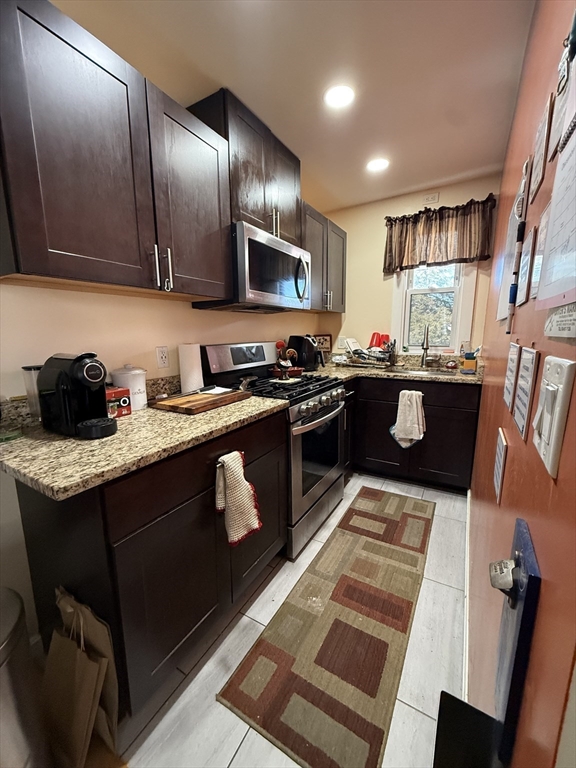 105 Collette Street, New Bedford, MA Photo #13