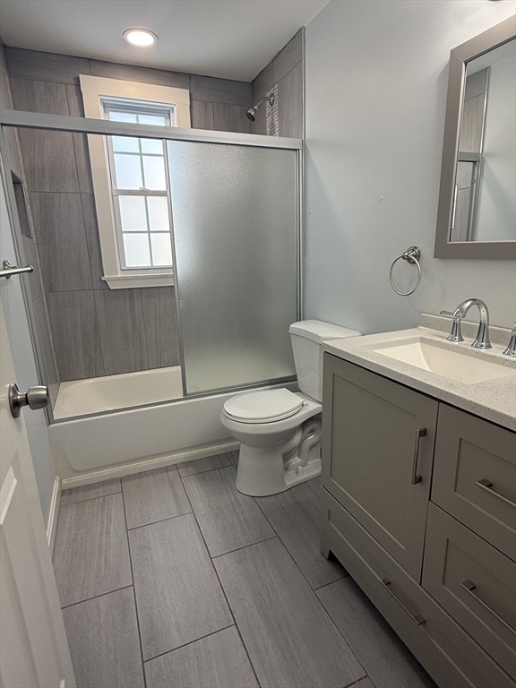 105 Collette Street, New Bedford, MA Photo #9