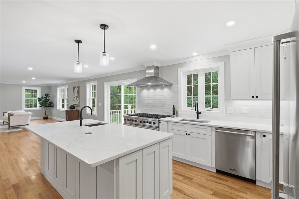 22 Townsend Road, Shirley, MA Photo #9